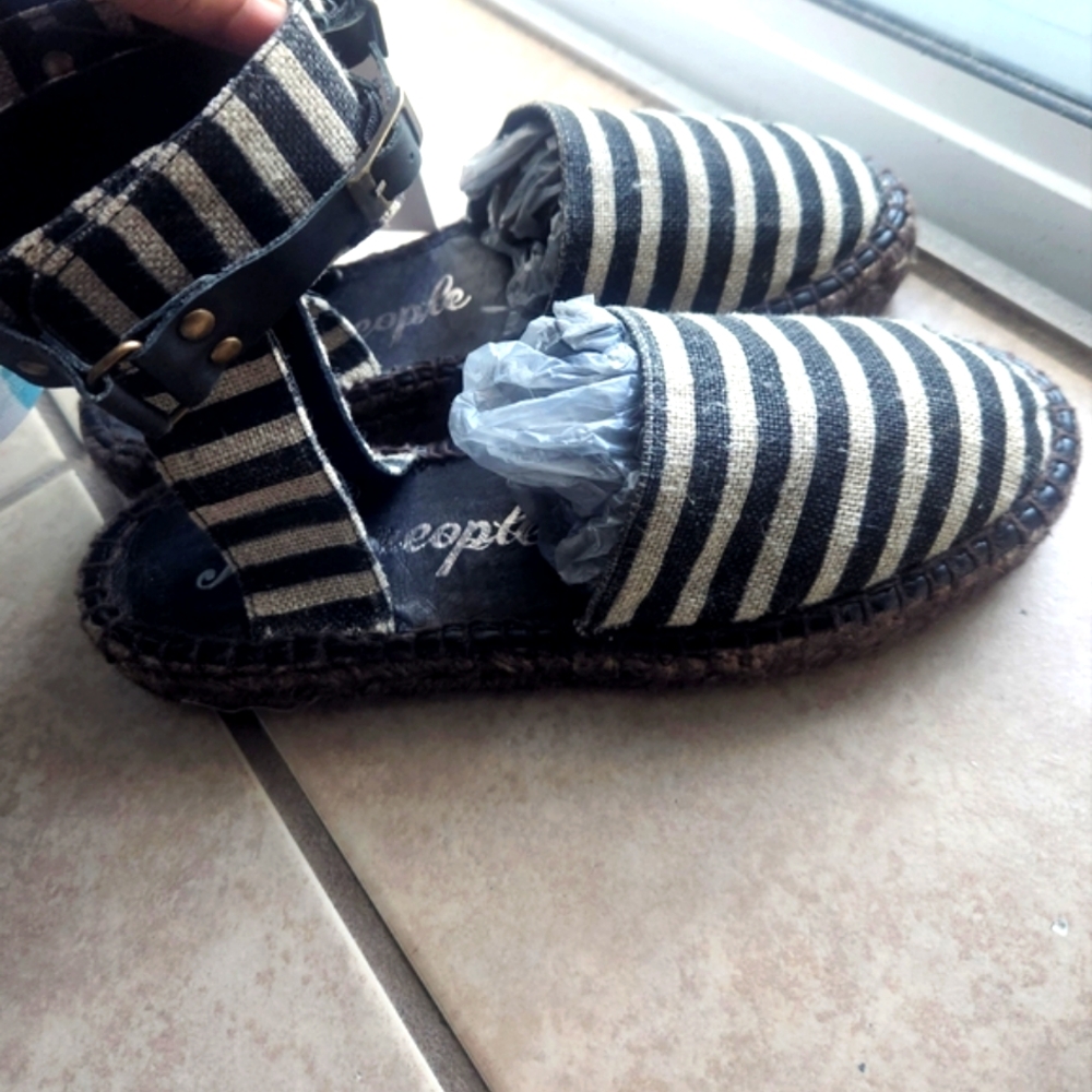Free people sandals